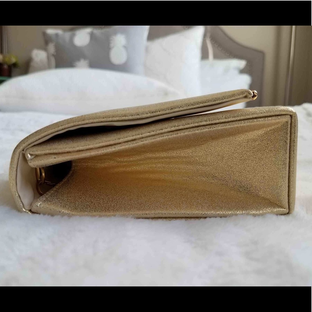 Wallyn’s Champagne Gold Clutch with Chain - Picture 3 of 8